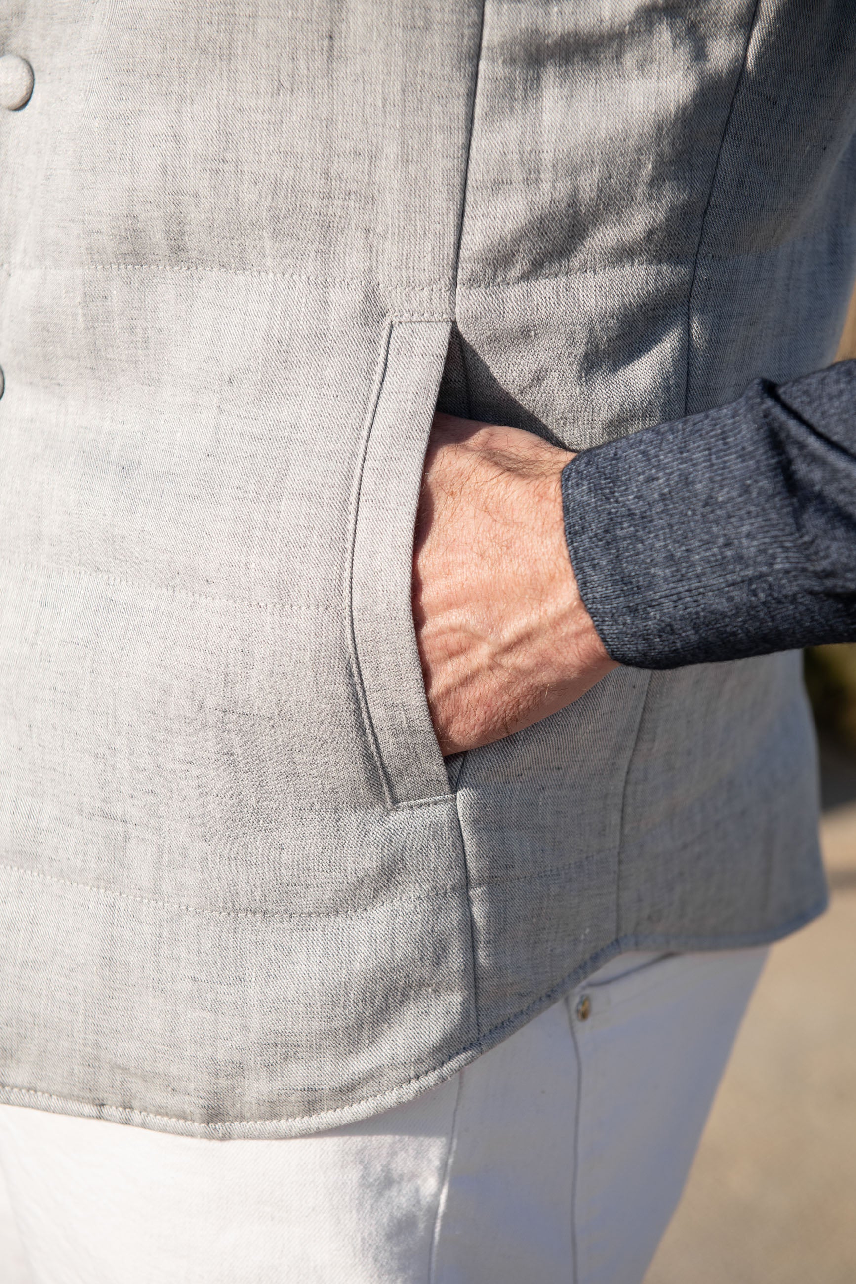 Chalk grey linen vest – Made in Italy - Image 3